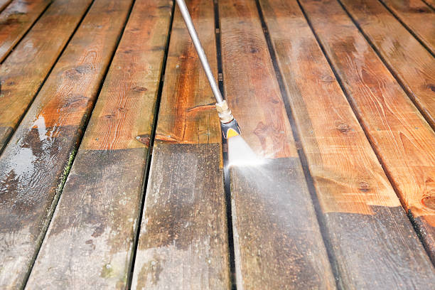 Best Fence Cleaning and Maintenance in Saddle Rock, NY